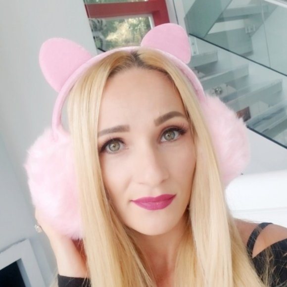 MODA ME COUTURE Accessories - Pink Kitten earmuffs